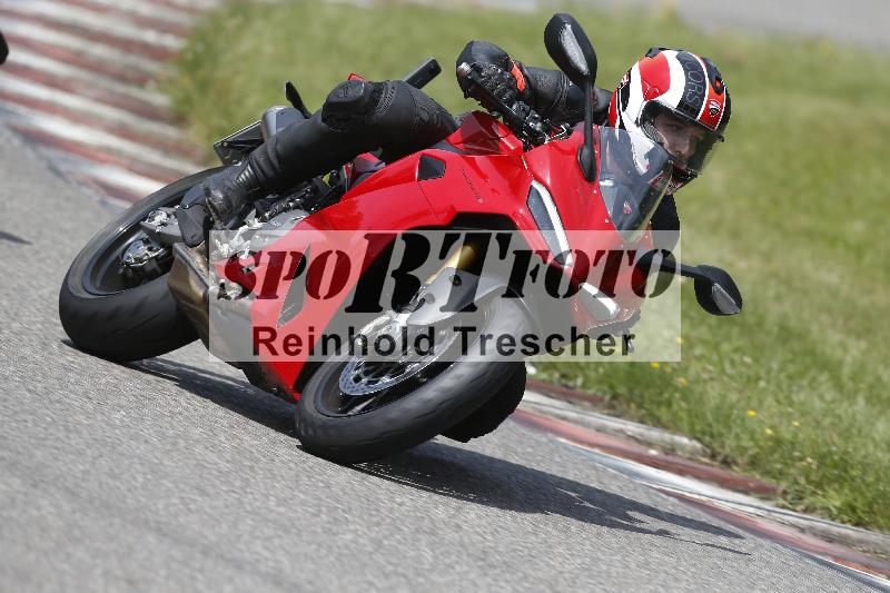 /27 12.06.2025 Ducati Schweiz Trackday Warmup  ADR/gruen-vert/ohne